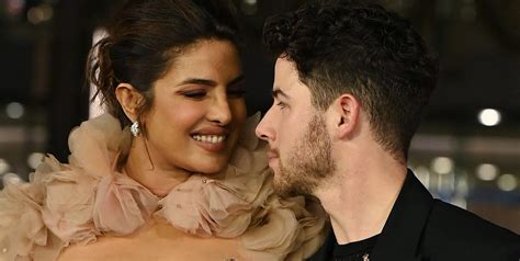 priyanka chopra jonas nude|Priyanka Chopra Wears Nude Gown With Nick Jonas at Mumbai。